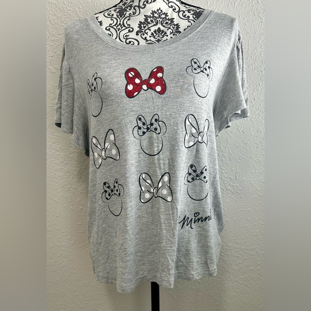 Disney Parks Authentic Original Minnie Mouse Grey Short Sleeve Shirt Adult M